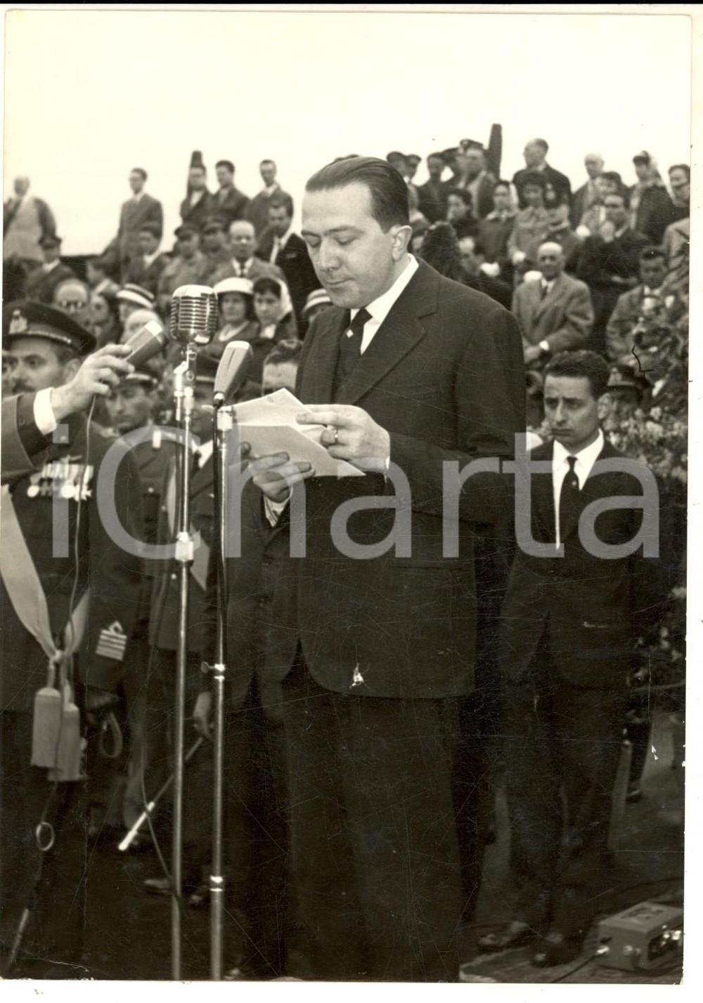 Fotografia d epoca originale 1959 NAPOLI Accademia Aeronautica  Giulio ANDREOTTI al battesimo corso TURBINIS 1