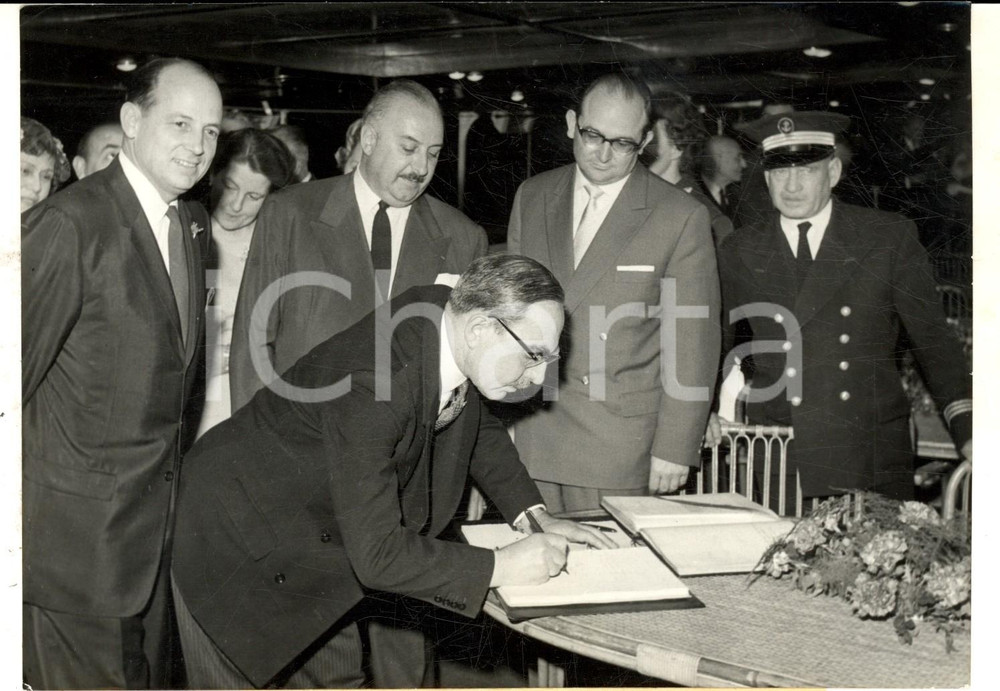 Fotografia d epoca originale 1960 PARIS Dinerpromenade sur Seine pour maires NOUVELLEORLEANS et BIRMINGHAM 1