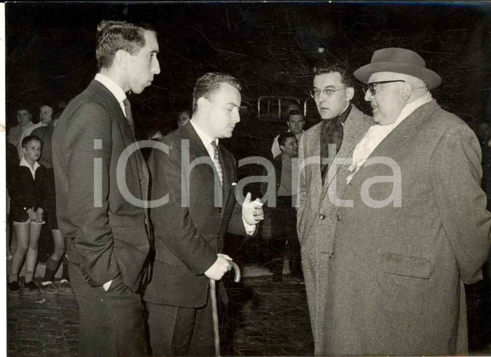 Fotografia d epoca originale 1960 SURESNES Ricostruzione incidente mortale del principe Ali KHAN Foto 1