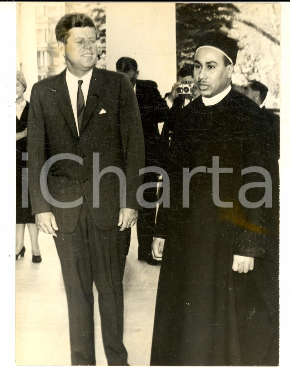 Fotografia d epoca originale 1962 WASHINGTON John KENNEDY riceve a pranzo principe Hasan ALSENUSSI di Libia 1