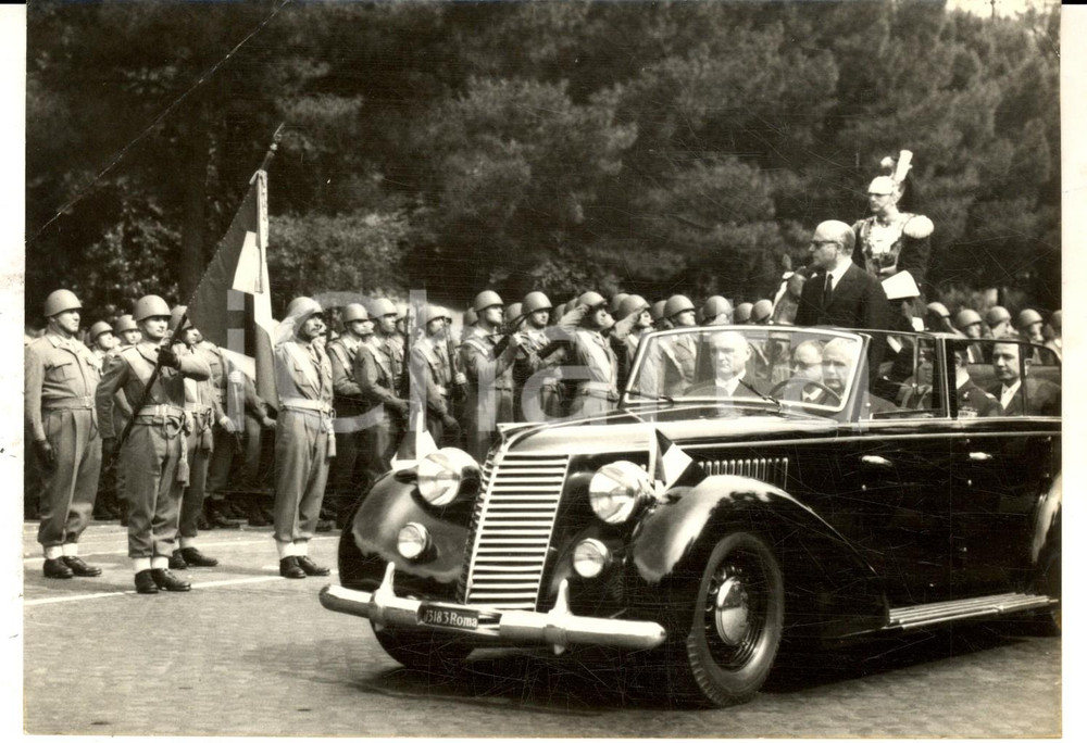 Fotografia d epoca originale 1960 ROMA Giovanni GRONCHI alla parata per la Festa della Repubblica Foto 18x13 1