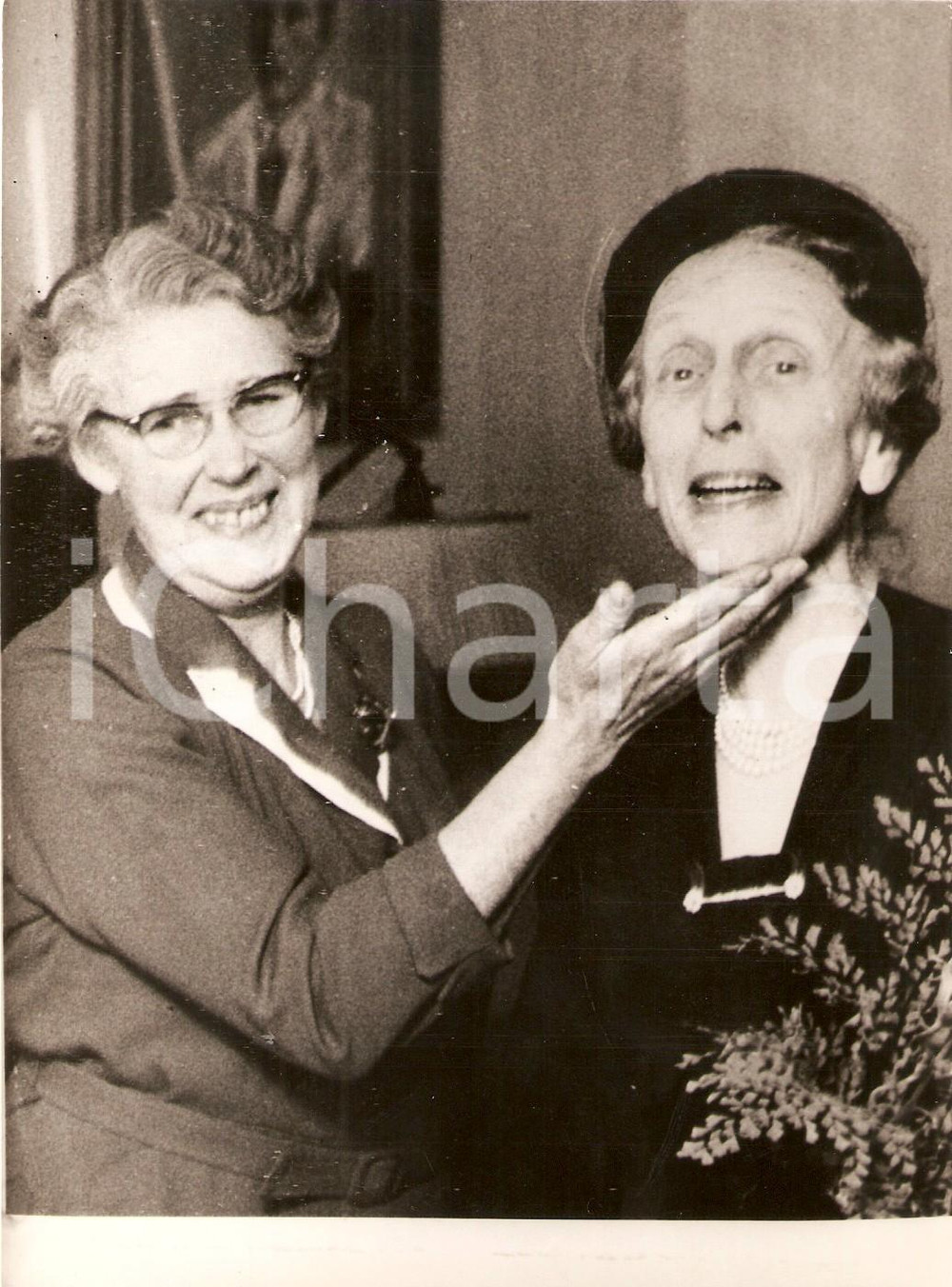 Fotografia d epoca originale 1959 STOCKHOLM Regina Luisa di Svezia inaugura casa di riposo Foto 13x18 cm 1