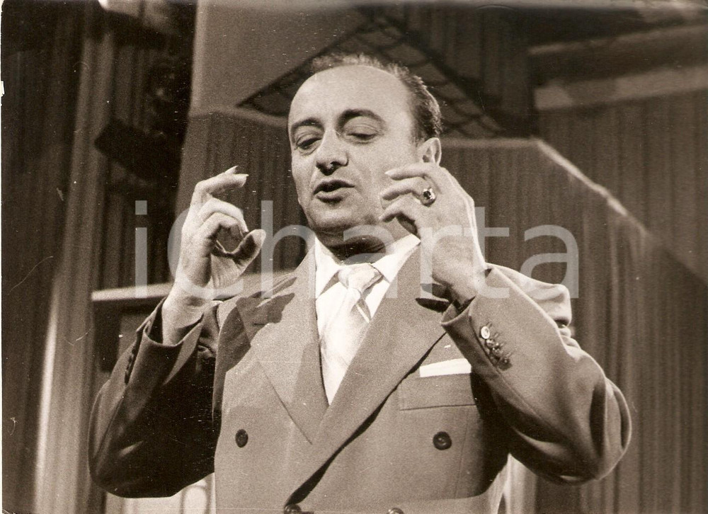 Fotografia d epoca originale 1957 LASCIA O RADDOPPIA Il concorrente Edoardo CAPALDO Foto 18x13 cm 1