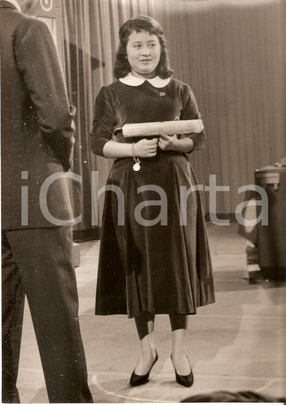 Fotografia d epoca originale 1957 LASCIA O RADDOPPIA Maria VIGNOLA Ritratto della concorrente Foto 13x18 cm 1