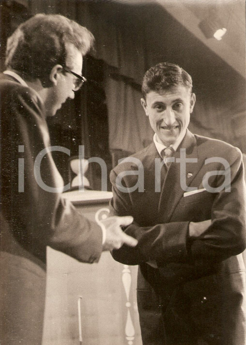 Fotografia d epoca originale 1956 LASCIA O RADDOPPIA Romano DA PRATO con Mike BONGIORNO Foto 13x18 cm 1