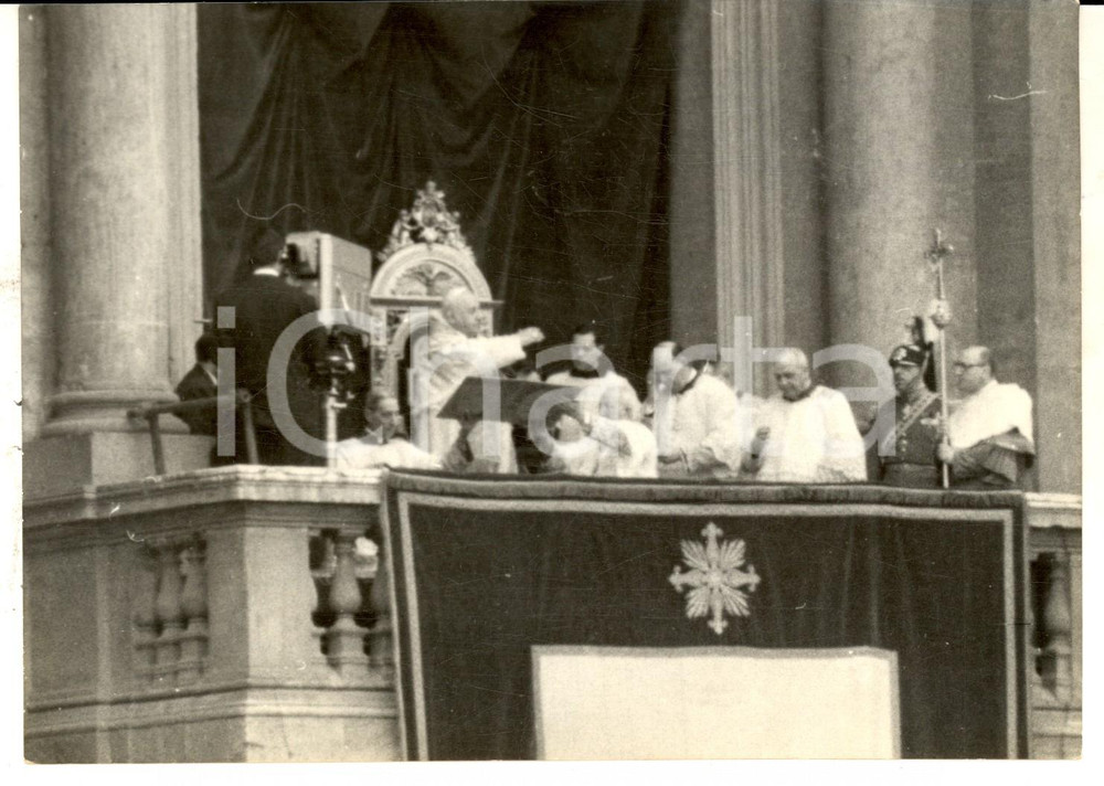 Fotografia d epoca originale 1960 ROMA Papa Giovanni XXIII impartisce Urbi et orbi per Pasqua  Foto 18x13 1