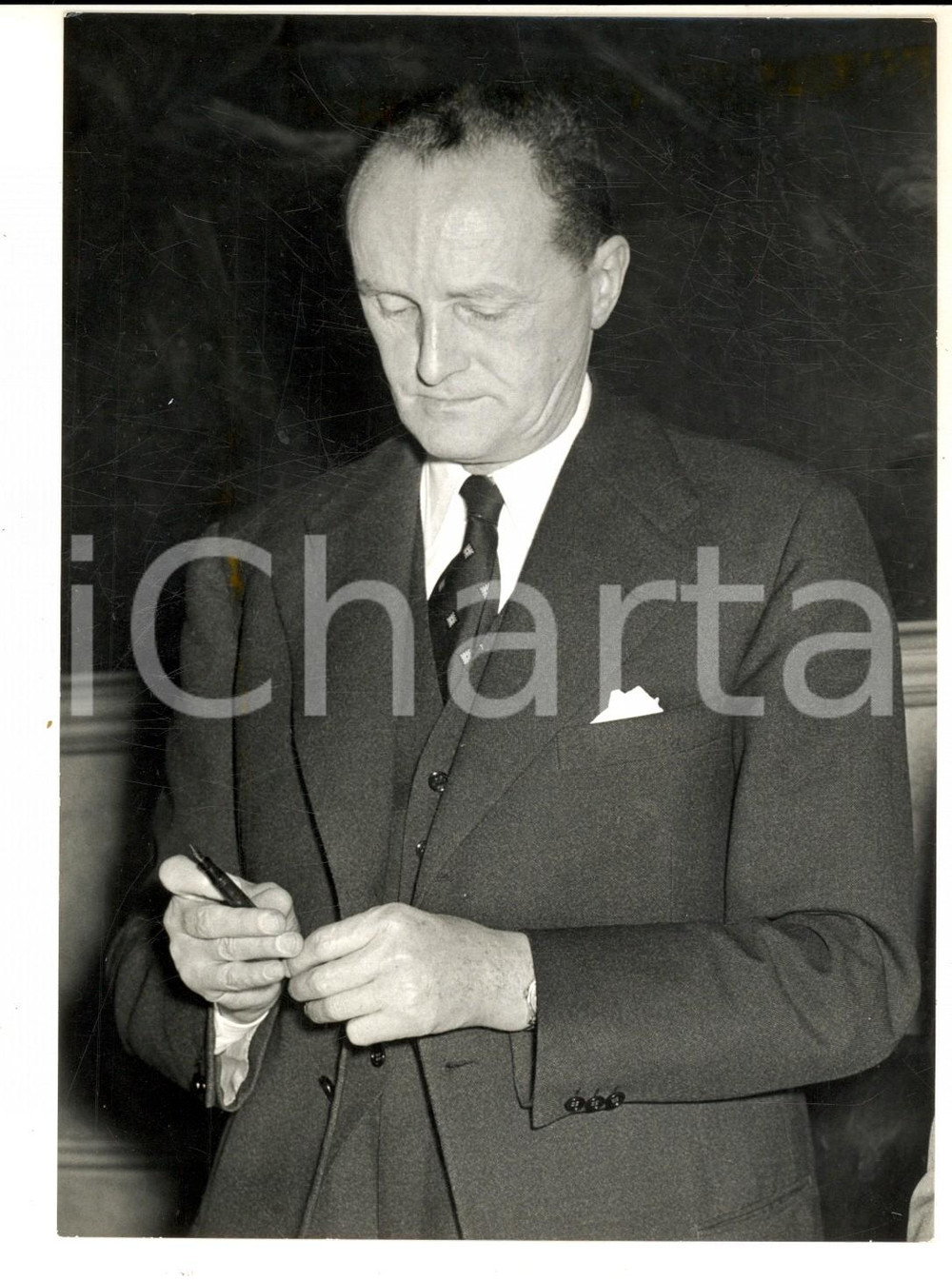 Fotografia d epoca originale 1964 PARIS Ritratto di Manlio BROSIO segretario generale NATO Foto 13x18 1