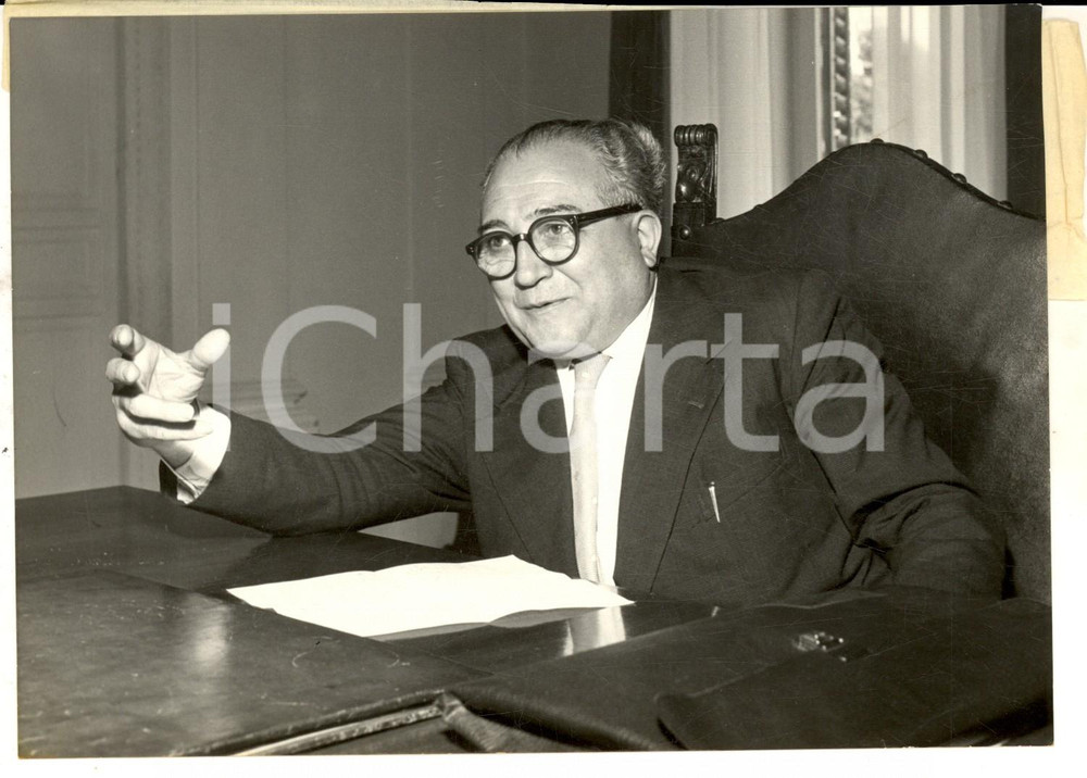 Fotografia d epoca originale 1959 PALERMO Conferenza stampa Silvio MILAZZO presidente Regione Sicilia Foto 1