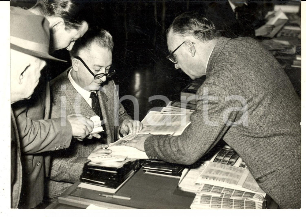 Fotografia d epoca originale 1959 ROMA Stazione Termini  Convegno Filatelico Internazionale Foto 18x13 cm 1