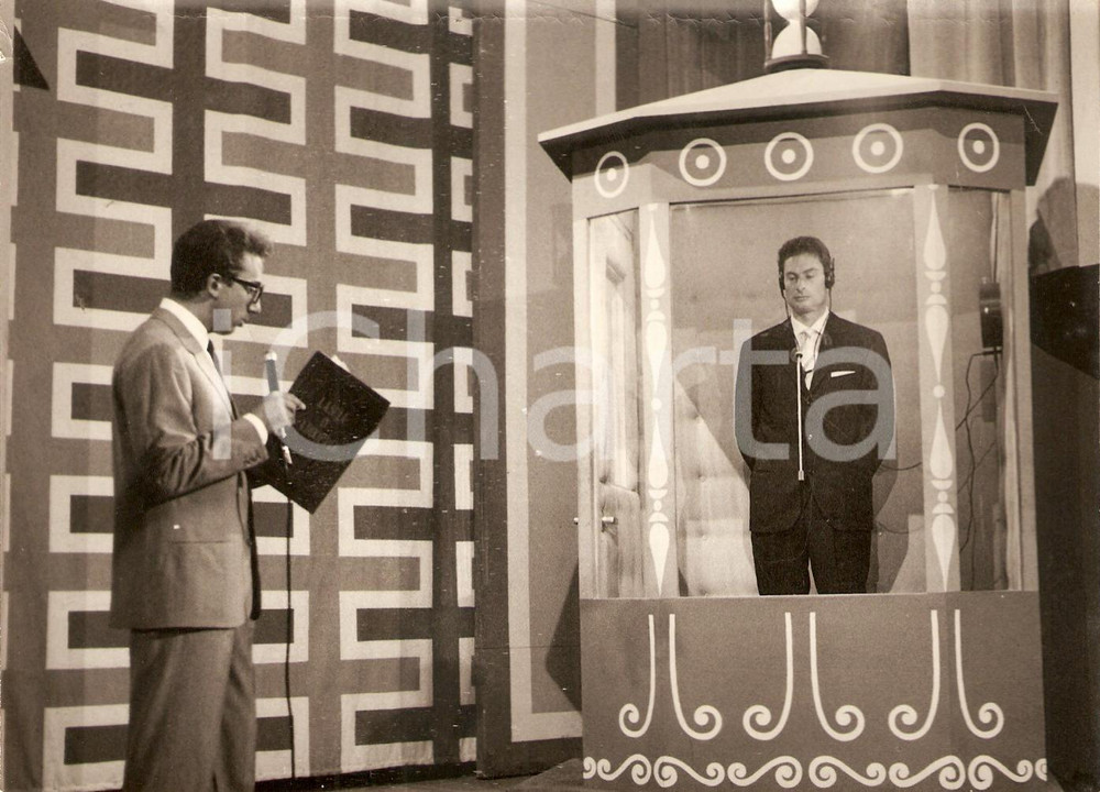 Fotografia d epoca originale 1956 LASCIA O RADDOPPIA Mike BONGIORNO Dante BIANCHI in cabina Foto 18x13 cm 1