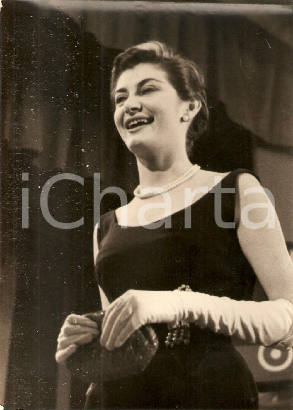 Fotografia d epoca originale 1957 LASCIA O RADDOPPIA Concorrente Lulli MARIANI in abito da sera Foto 13x18 1