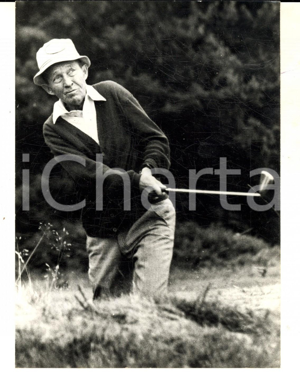 Cartolina originale da collezione 1970 ca USA Cantante e attore Bing CROSBY gioca a golf  Fotografia 13x18 cm 1