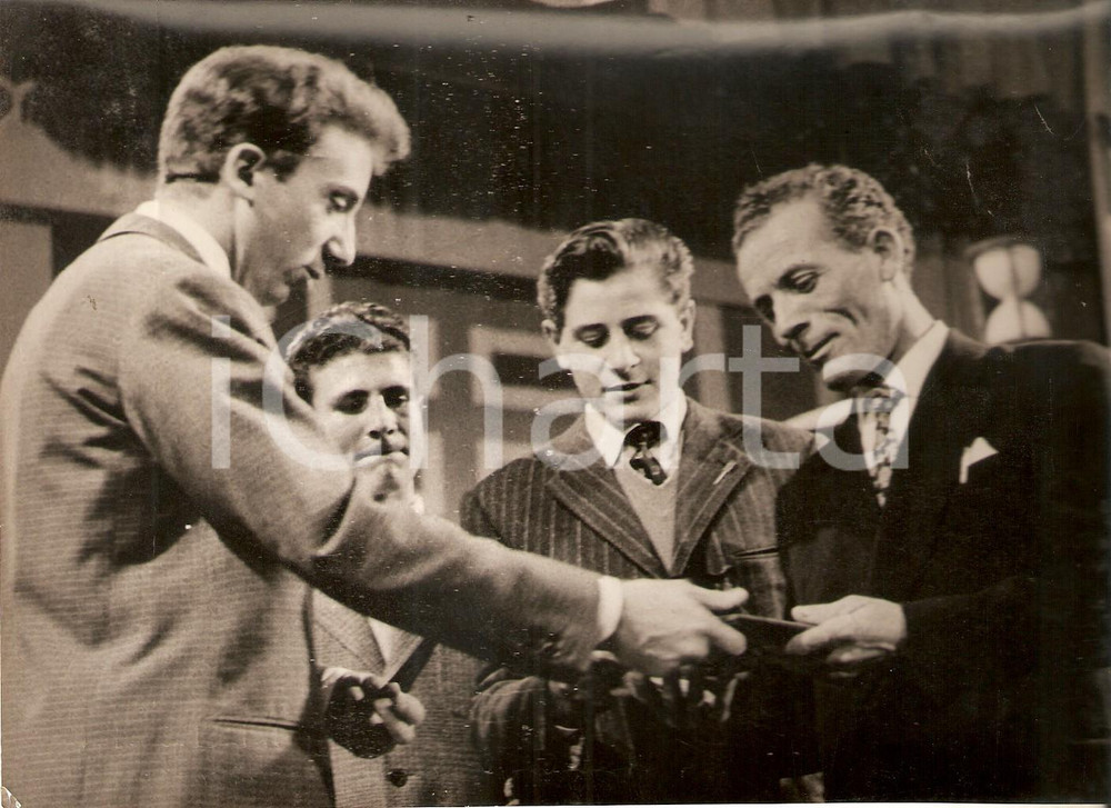 Fotografia d epoca originale 1956 LASCIA O RADDOPPIA Mike BONGIORNO ed Egidio CRISTINI Foto 18x13 cm 1