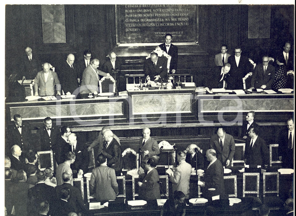 Fotografia d epoca originale 1960 ROMA Premier Amintore FANFANI ottiene la fiducia al Senato Foto 24x18 1