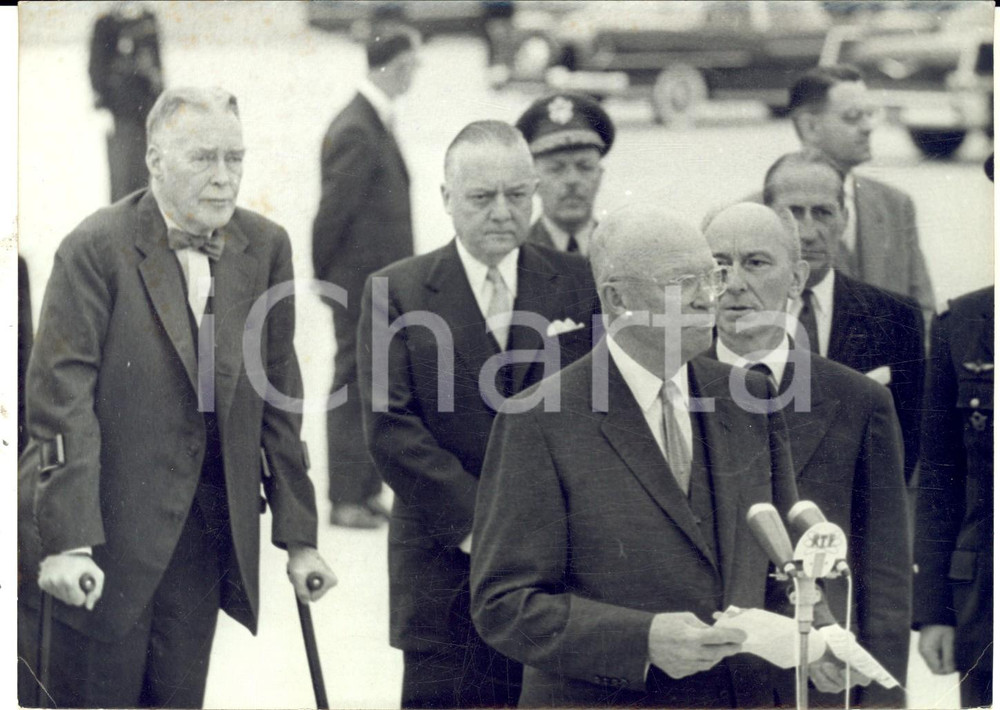 Fotografia d epoca originale 1960 PARIS ORLY Christian HERTER et Dwight EISENHOWER Ã  l aÃ©roport  Photo 18x14 1