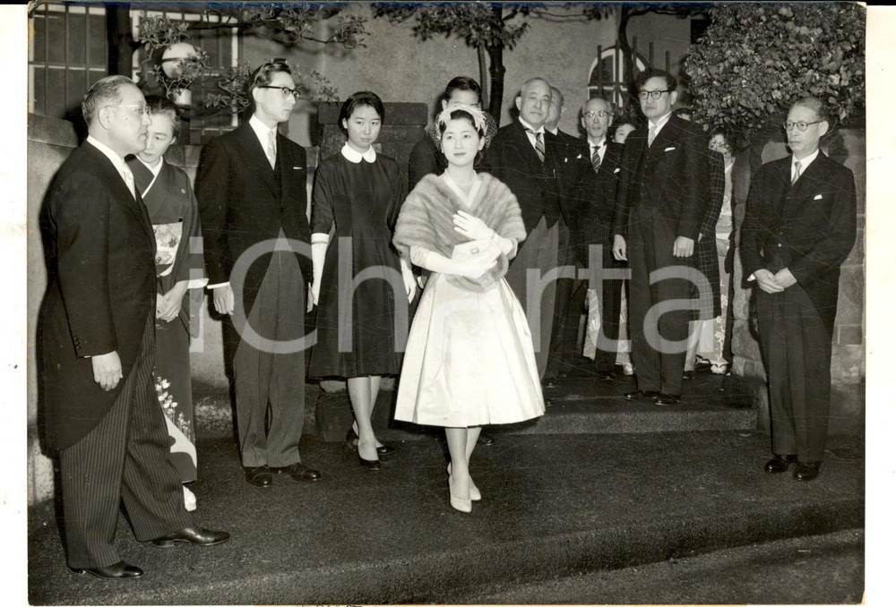 Fotografia d epoca originale 1959 TOKYO Michiko SHODA pronta per le nozze con il principe AKIHITO Foto 1