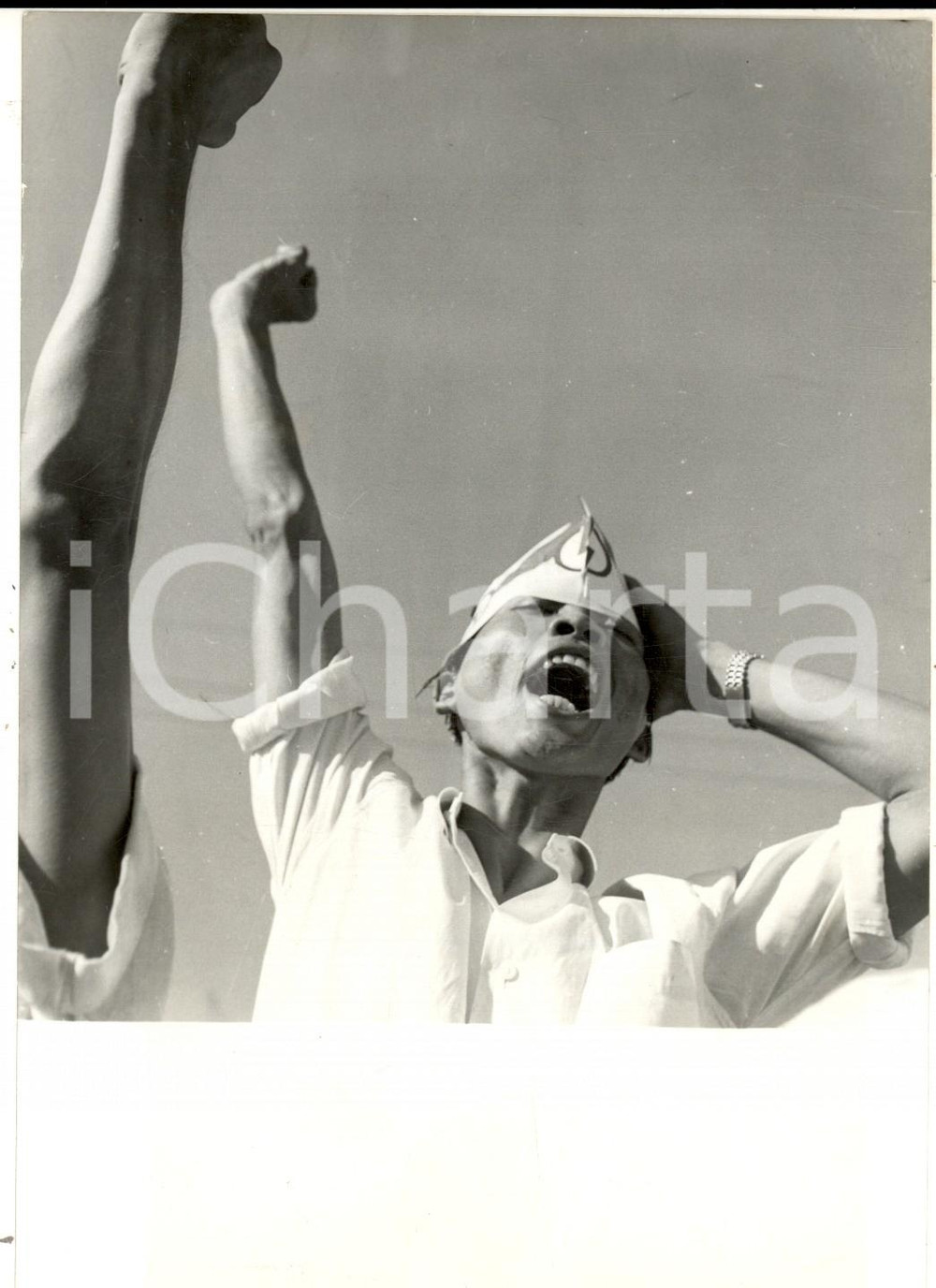 Fotografia d epoca originale 1959 SINGAPORE Esultanza di AZIONE DEL POPOLO per liberazione detenuti politici 1