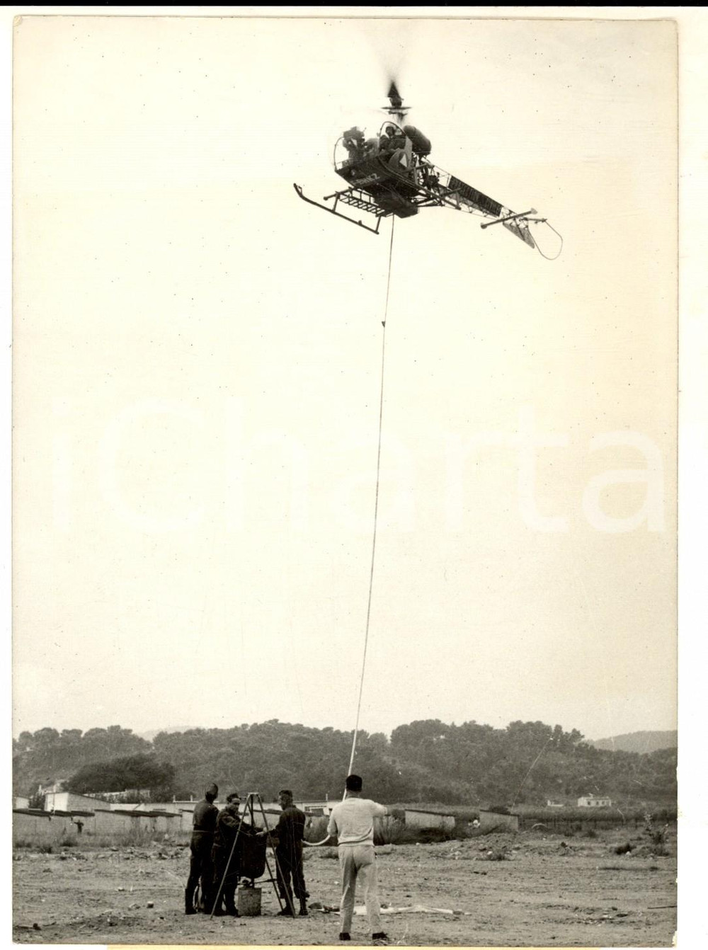 1959 LAVANDOU Démonstration hélicoptère BELL contre les incendies *Photo 14x18