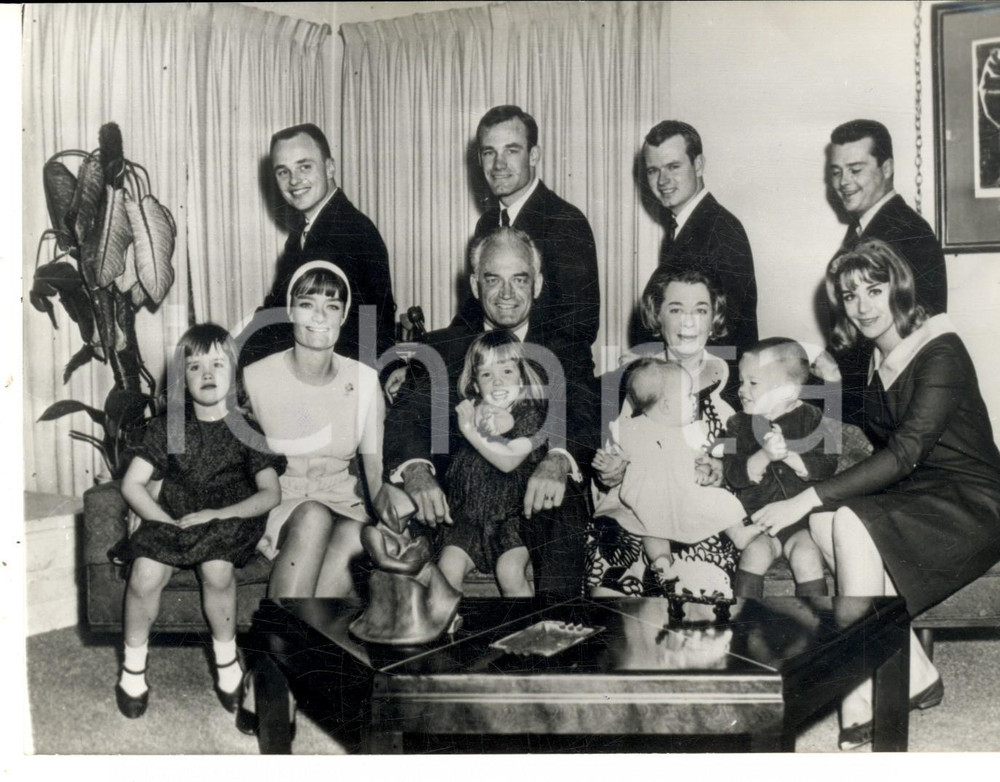 Fotografia d epoca originale 1964 ARIZONA USA Barry GOLDWATER con la famiglia della figlia Joanne Foto 1