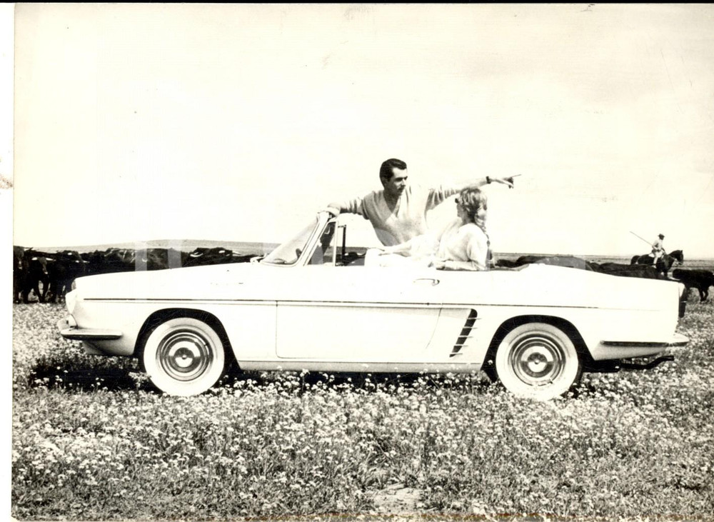 Fotografia d epoca originale 1959 AUTOMOBILISMO LA nuova RENAULT FLORIDE versione cabrio Foto 18x13 cm 1
