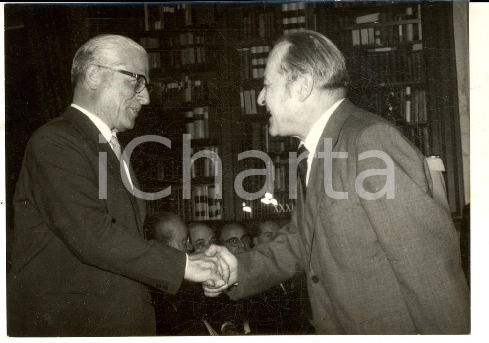 Fotografia d epoca originale 1960 ROMA ACCADEMIA DEI LINCEI  Premiazione del prof. Mario PRAZ  Foto 18x13 1