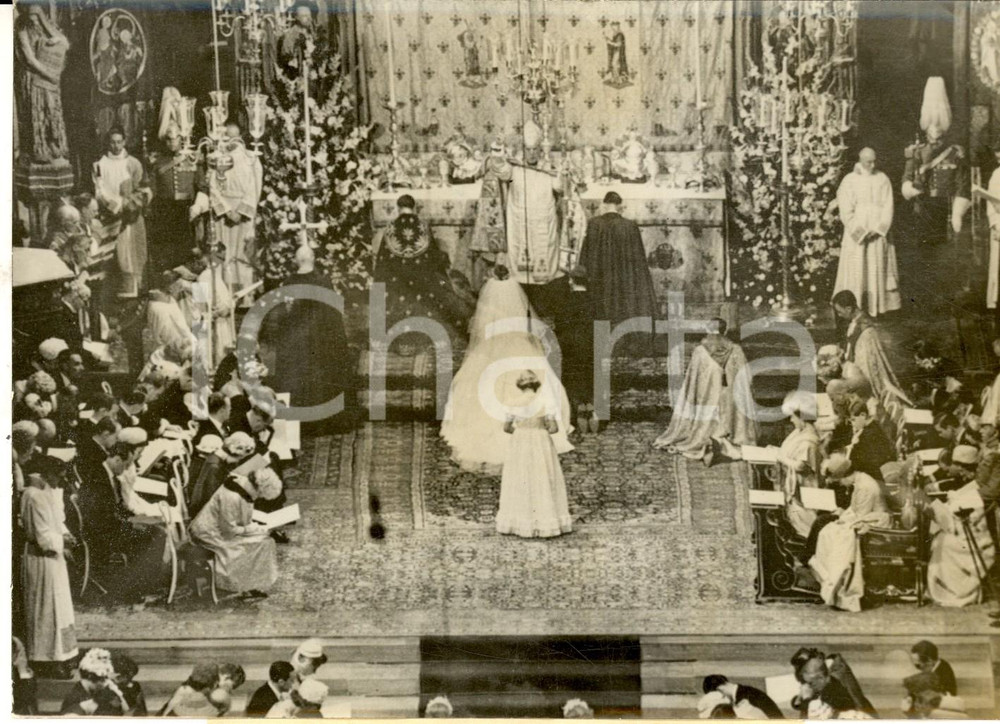 Fotografia d epoca originale 1960 LONDON WESTMINSTER ABBEY Nozze principessa Margaret  Gli sposi all altare 1