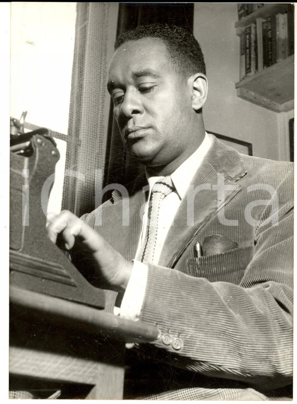 Fotografia d epoca originale 1960 PARIS Ritratto dello scrittore americano Richard WRIGHT Foto 14x18 cm 1