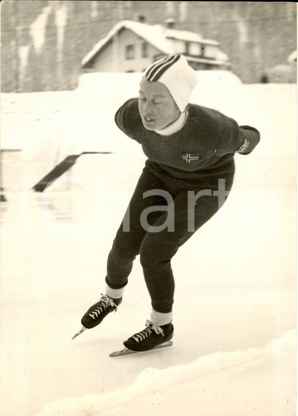 Fotografia d epoca originale 1954 DAVOS Campionati PATTINAGGIO  Randi THORVALDSEN in gara Fotografia 13x18 1