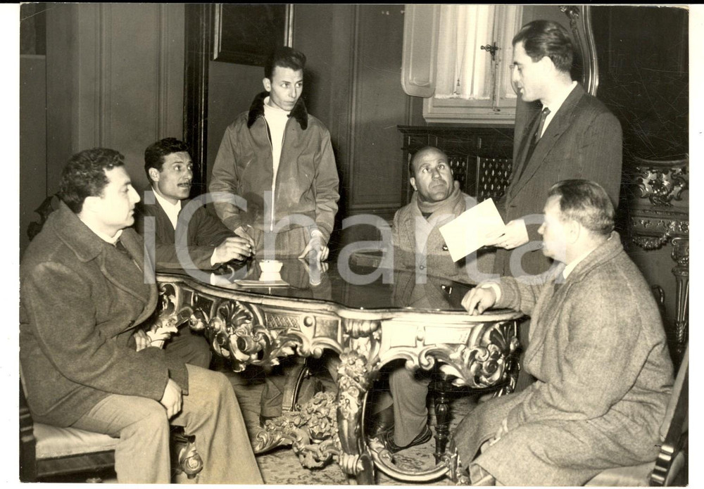 Fotografia d epoca originale 1959 ROMA Alberto CIANCA riceve delegazione operaia ITALCEMENTI Foto 18x13 1