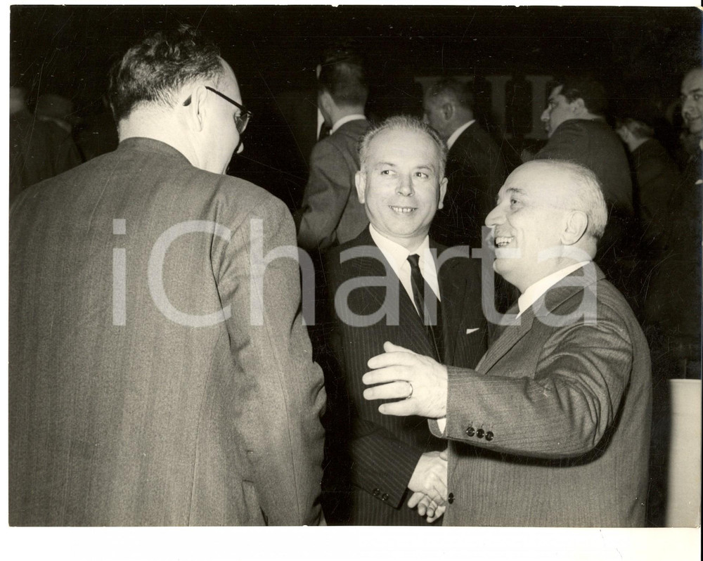 Fotografia d epoca originale 1962 NAPOLI Congresso DC  Amintore FANFANI tra i colleghi Foto 24x18 cm 1