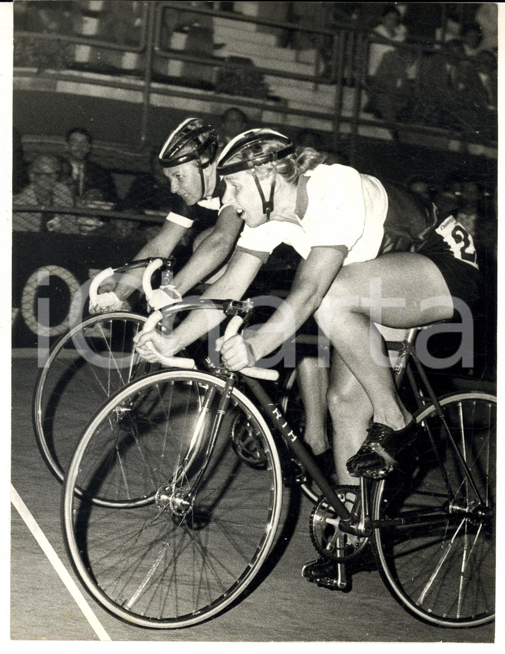 Fotografia d epoca originale 1971 VARESE CICLISMO Mondiali DILETTANTI  Galina ERMOLAEVA Galina CAREVA Foto 1