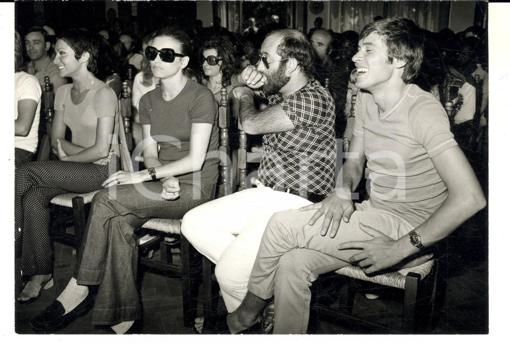 1971 CANTAGIRO - MILVA, Lucio DALLA e Gianni MORANDI durante una prova *Foto