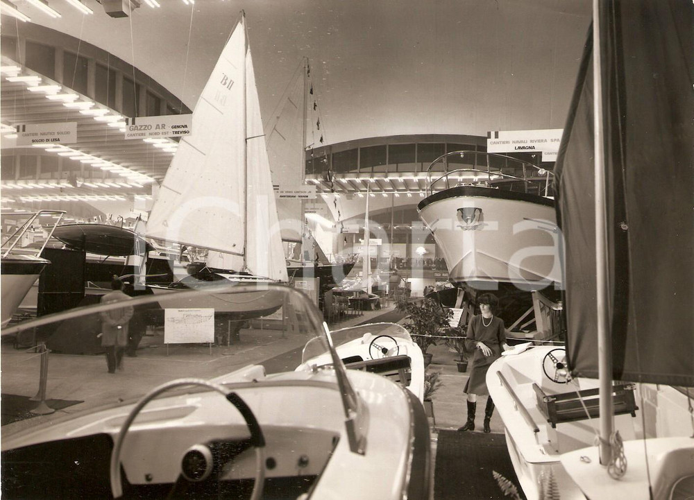 Fotografia d epoca originale 1965 GENOVA IV SALONE NAUTICO Cantieri nautici SOLCIO Gazzo RIVIERA Foto 18x13 1