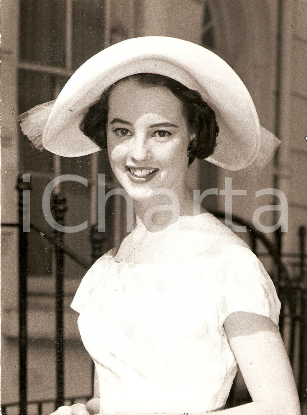 Fotografia d epoca originale 1960 LONDON Susan PRATT at the Garden Party at BUCKINGHAM PALACE Foto 15x20 cm 1