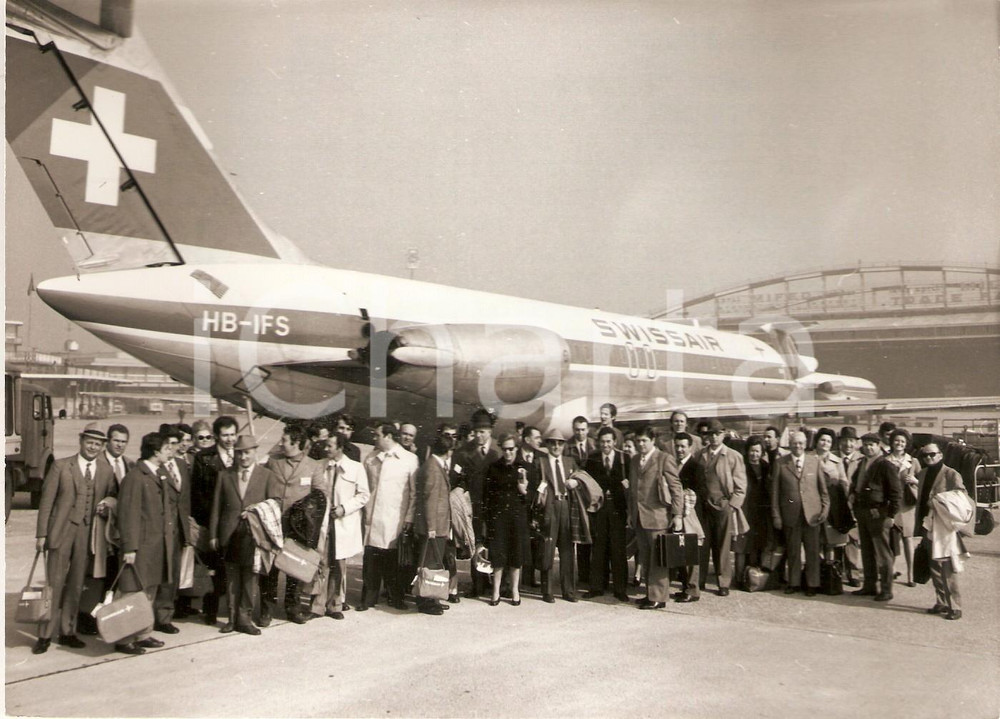 Fotografia d epoca originale 1971 MILANO  LINATE Delegazione italiana diretta in PAKISTAN per diga TARBELA 1