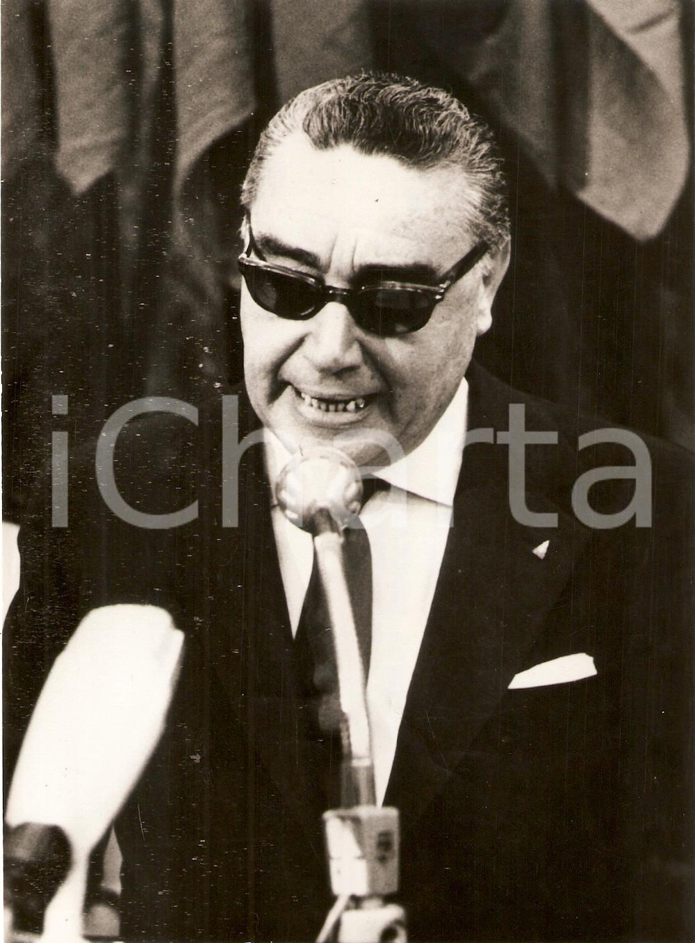 Fotografia d epoca originale 1963 ROMA Congresso MSI Onorevole Arturo MICHELINI durante discorso Foto 13x18 1