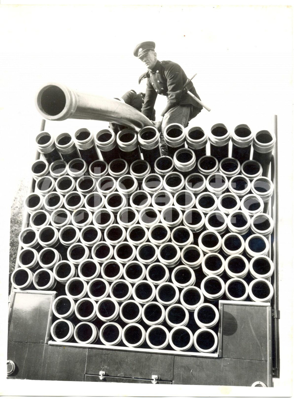 Fotografia d epoca originale 1954 DORKING  KENT FIRE BRIGADE demonstration of new fire fighting equipment 1