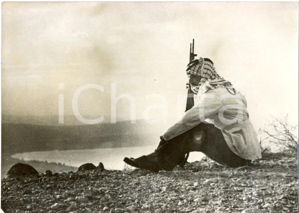 Fotografia d epoca originale 1960 SYRIA A lookout supervising IsraeliSyria frontier Photo 18x13 cm 1