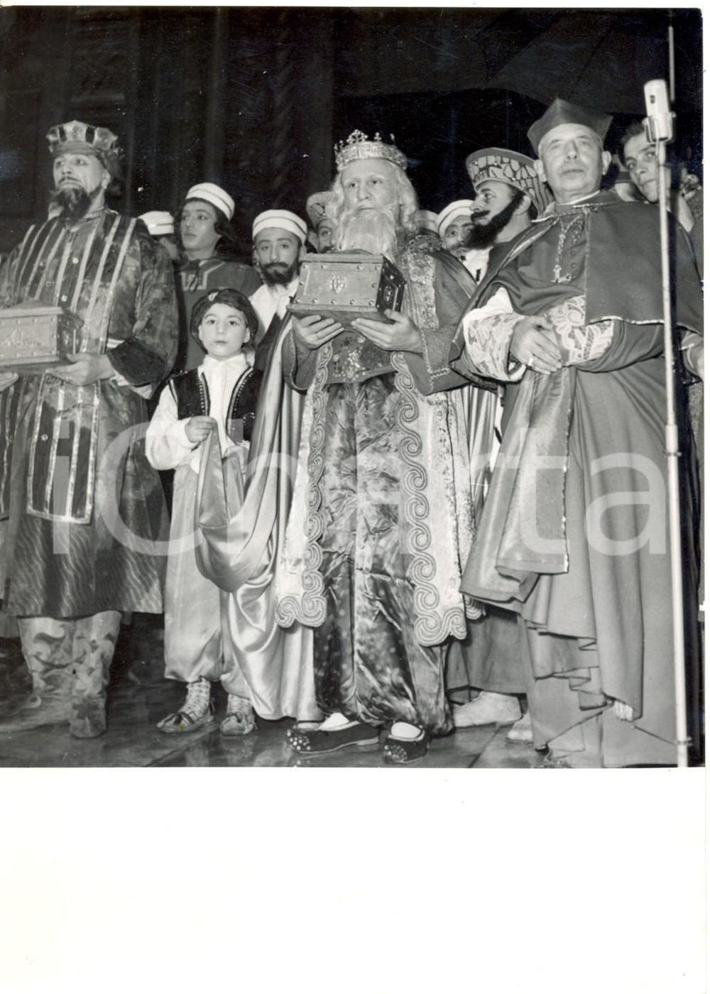 Fotografia d epoca originale 1960 ca BOLOGNA Cardinal Giacomo LERCARO e i Re Magi a San Petronio Foto 1