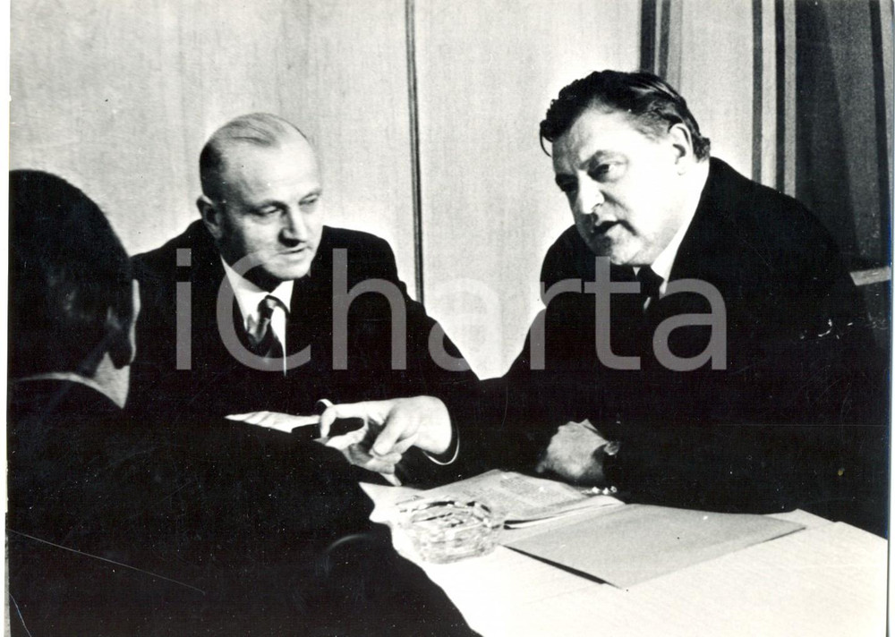 Fotografia d epoca originale 1962 BONN  Crisi governo tedesco  Franz Joseph STRAUSS e Detlef STRUVE Foto 1