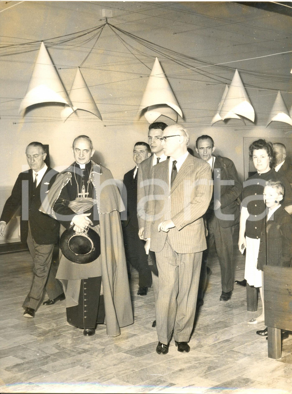 Fotografia d epoca originale 1962 MILANO Card. Giovanni Battista MONTINI visita la Fiera Campionaria  Foto 1