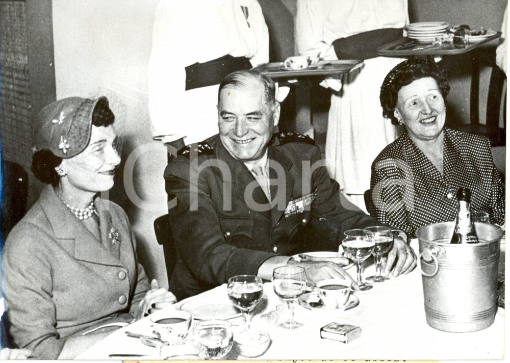 Fotografia d epoca originale 1959 MOROCCO Anne BIDDLE Alphonse JUIN at luncheon for Zellidja Mine opening 1