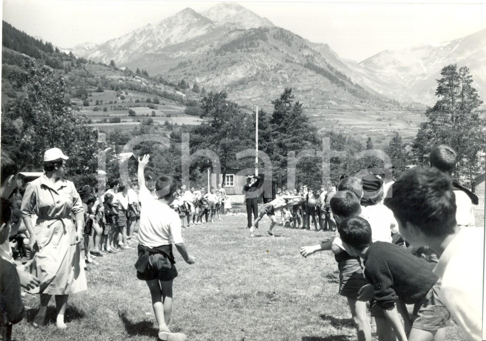 Fotografia d epoca originale 1956 CASELLA MONTEMAGGIO Colonia ANSALDO  Bambini ripresi mentre giocano Foto 1