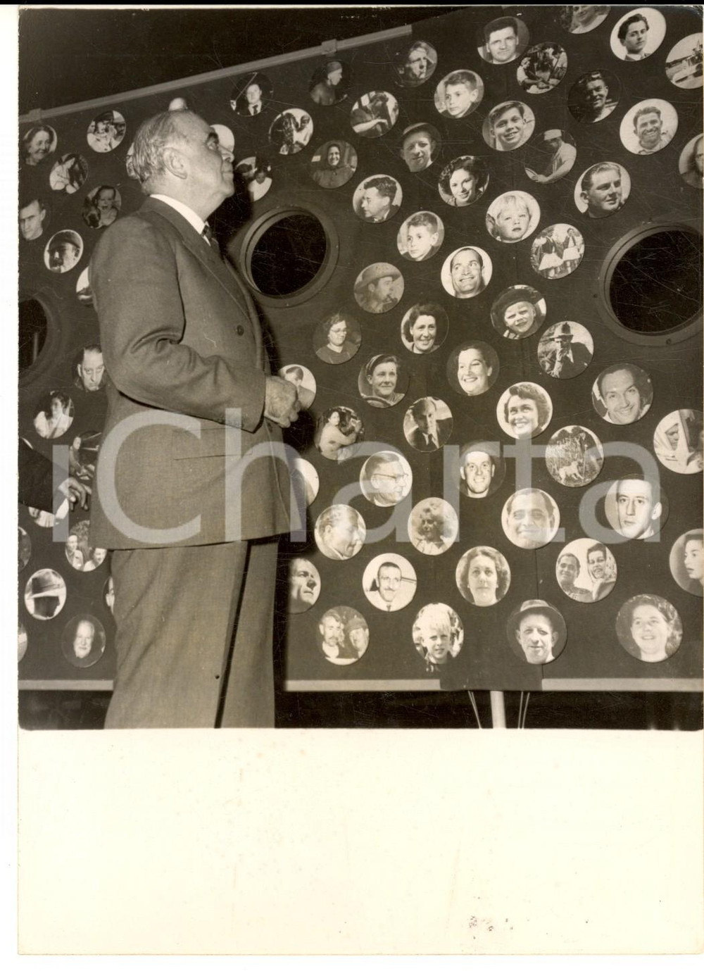 Fotografia d epoca originale 1953 PARIS Lord Hastings Lionel ISMAY all Exposition Atlantique Foto 13x18 cm 1