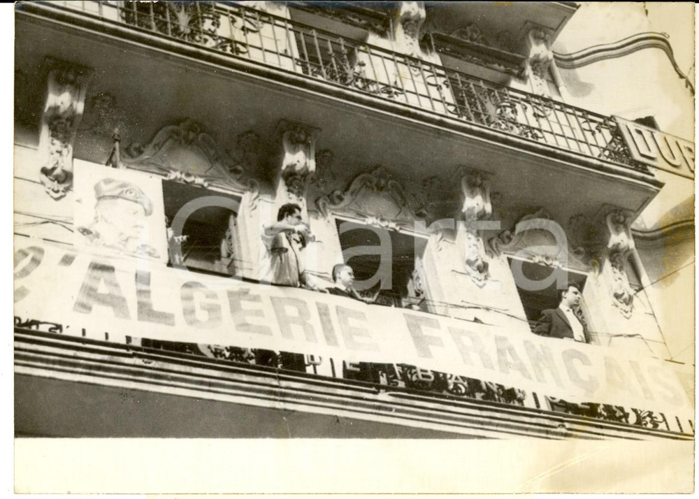 Fotografia d epoca originale 1960 ALGER CASBAH Manifestation Anciens Combattants pour l AlgÃ©rie FranÃ§aise 1
