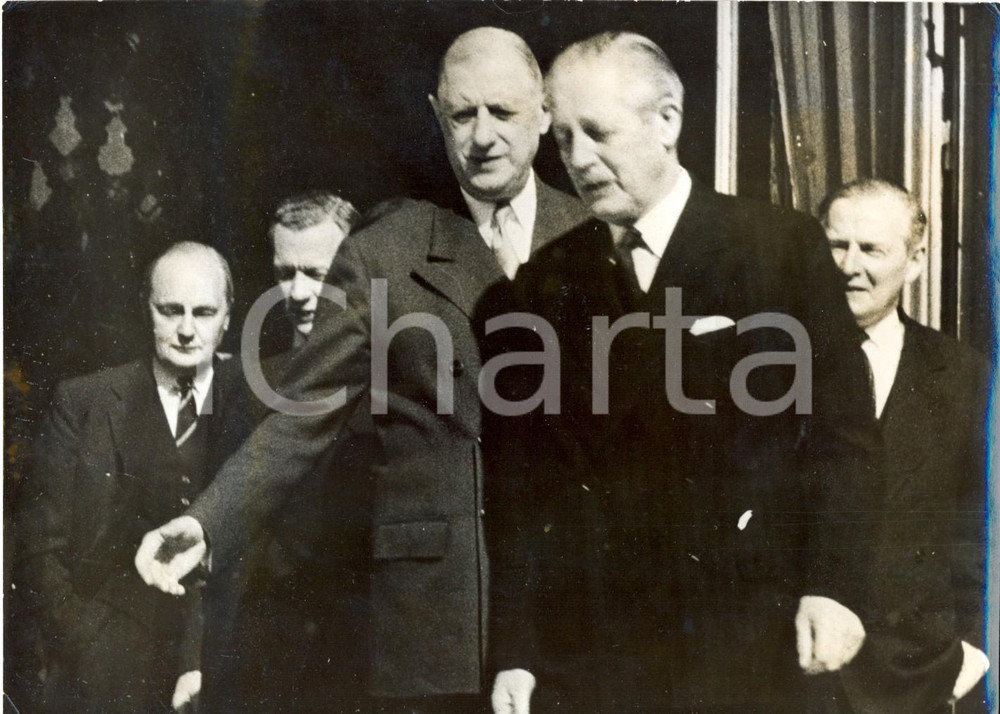 Fotografia d epoca originale 1959 PARIS ELYSEE Harold MacMILLAN Selwyn Lloyd after a lunch with DE GAULLE 1