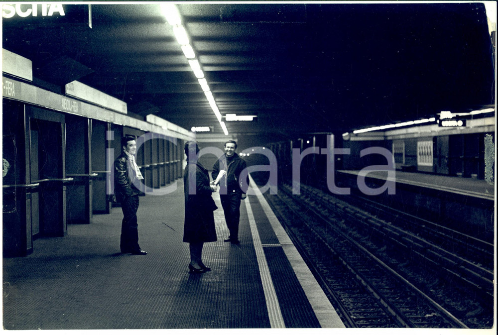 Fotografia d epoca originale 1964 MILANO ATM Metropolitana M1  La nuova stazione AMENDOLAFIERA Foto 30x20 1