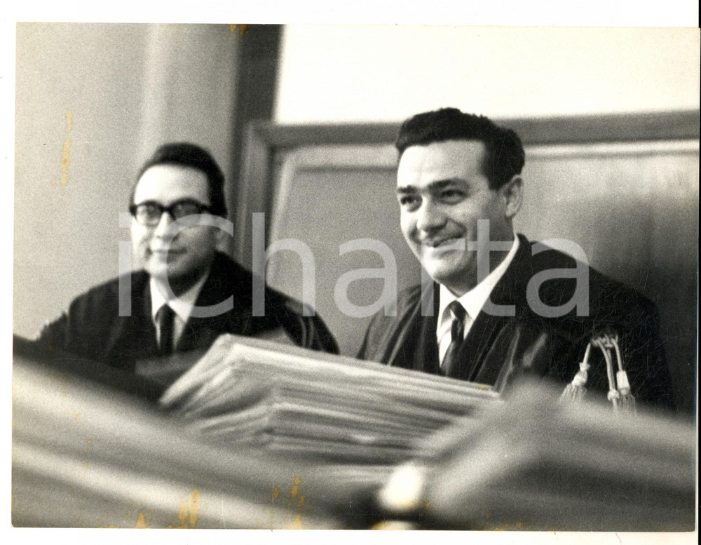 Fotografia d epoca originale 1966 MILANO Giudice Salvatore CAPPADONNA record di sentenze pronunciate Foto 1