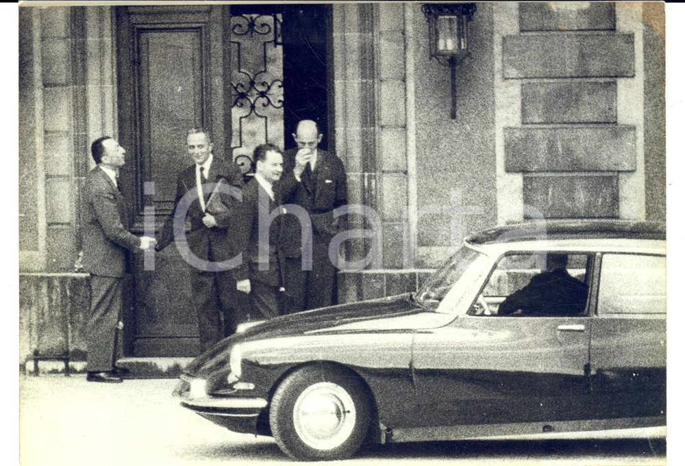 Fotografia d epoca originale 1960 Entretiens de MELUN  FLN  GÃ©nÃ©ral Hubert de GASTINES  PrÃ©fet de la SEINE 1