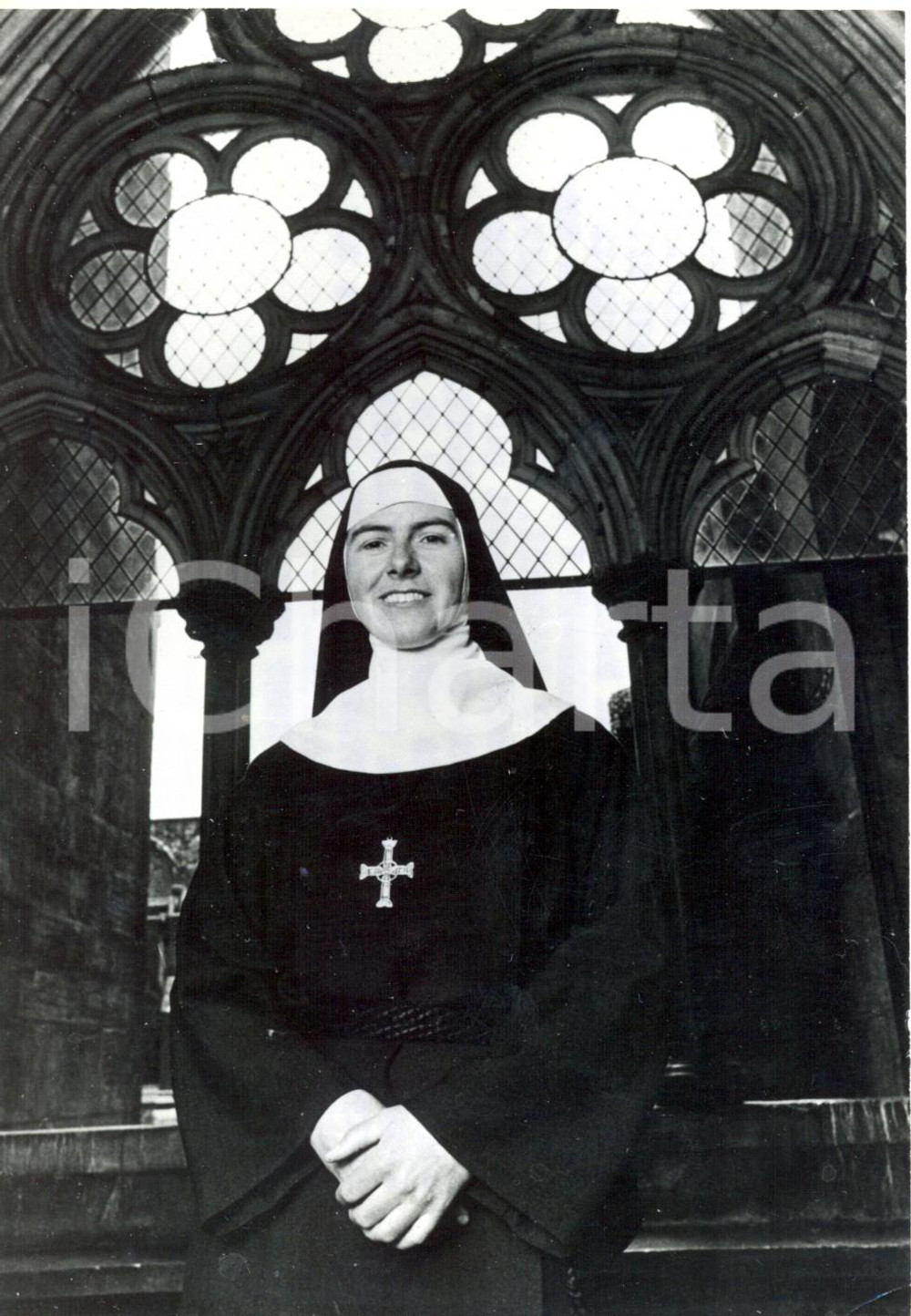 Fotografia d epoca originale 1973 LONDON WESTMINSTER Mary JEAN prima suora dell abbazia Foto 13x18 1